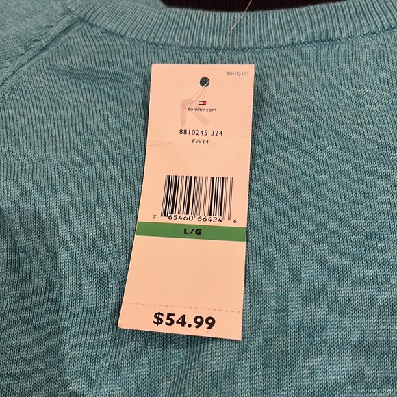 BRAND NEW SWEATER - Picture 2 of 2